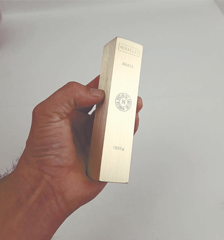 1 chilogrammo di ottone (Messing) - Fonderie Heracles - Francia. (Senza prezzo di riserva) #2.1