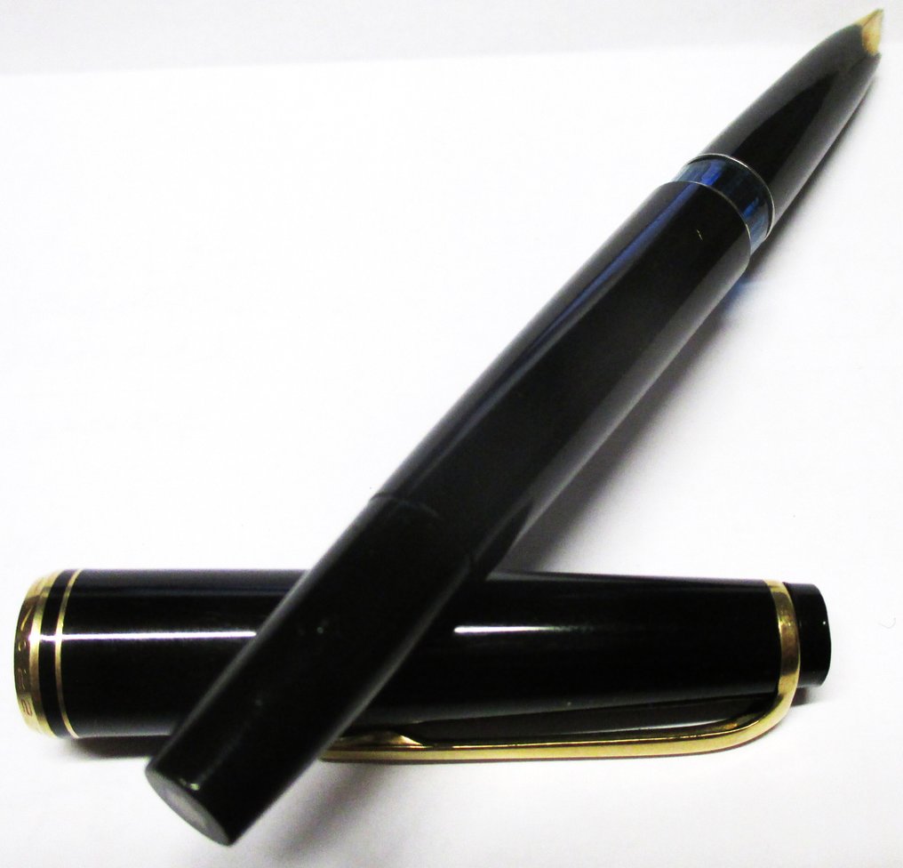 Montblanc - n 22 - Füllfederhalter #1.0