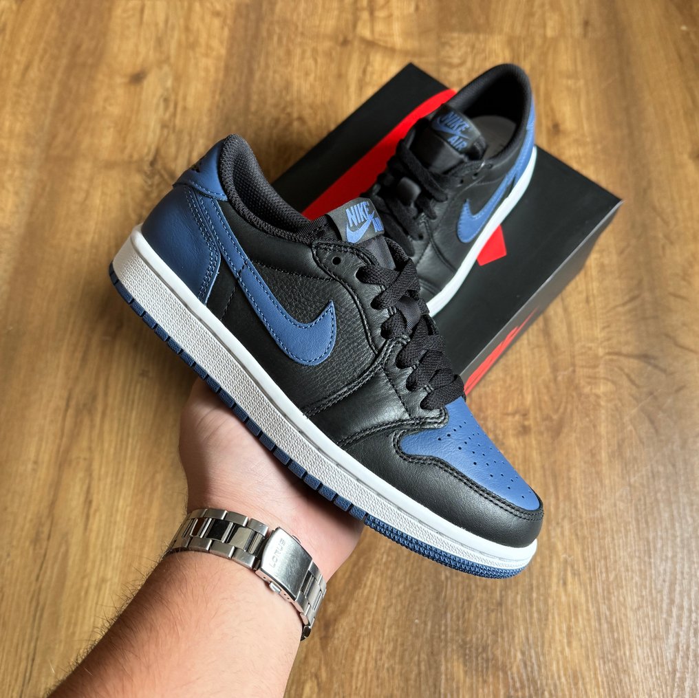 Air jordan con orologio prezzo store