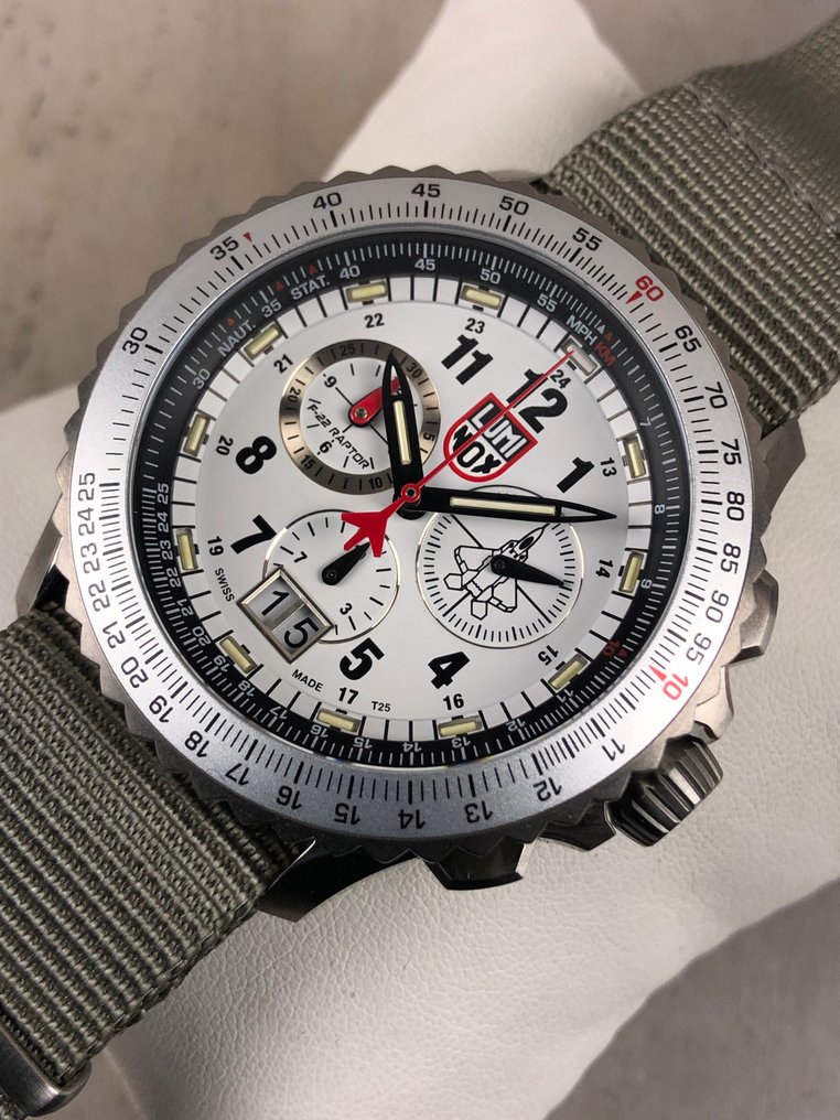 Luminox Air F 22 Raptor 9240 Series Chronograph XA.9249.1 Men 2011 present auction online Catawiki