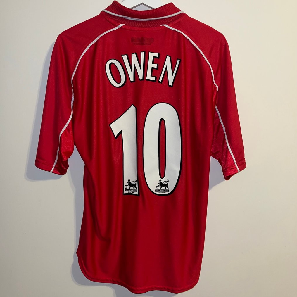 Liverpool English Football League Michael Owen 2000 Football shirt auction online Catawiki