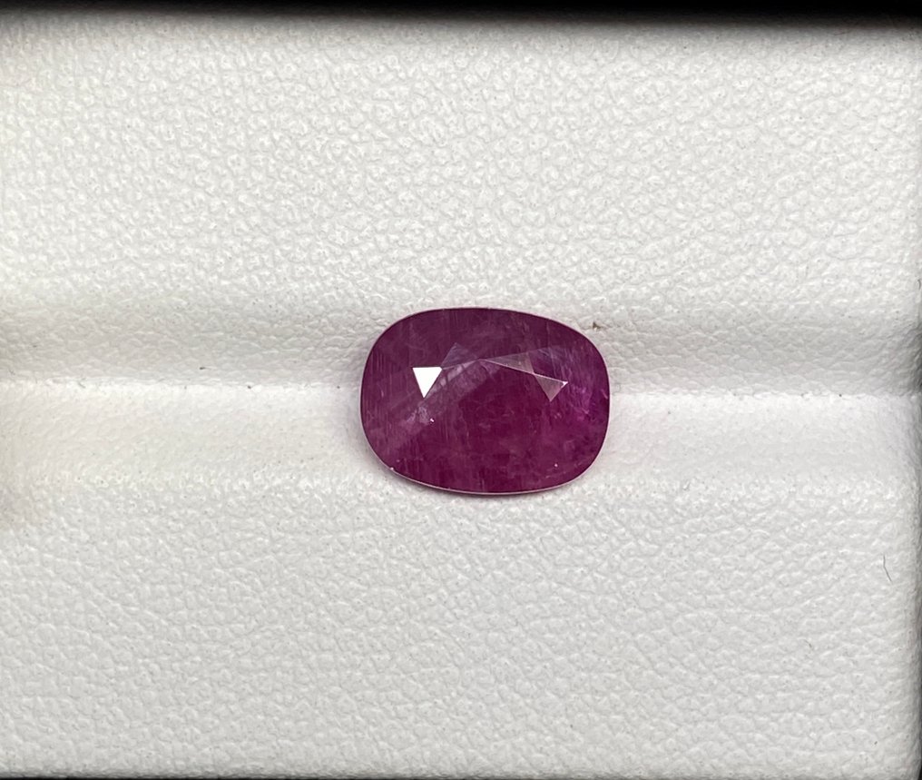 No reserve price - 1 pcs  Red Ruby  - 2.97 ct - Bellerophon Gemlab - NO HEAT MOZAMBIQUE RUBY #4.3