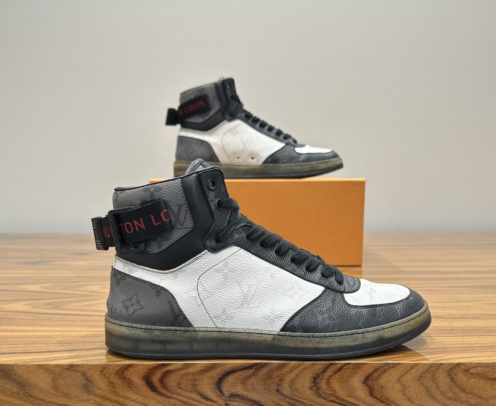Louis Vuitton Rivoli Scarpe da ginnastica alte Misura EU 42.5 Catawiki