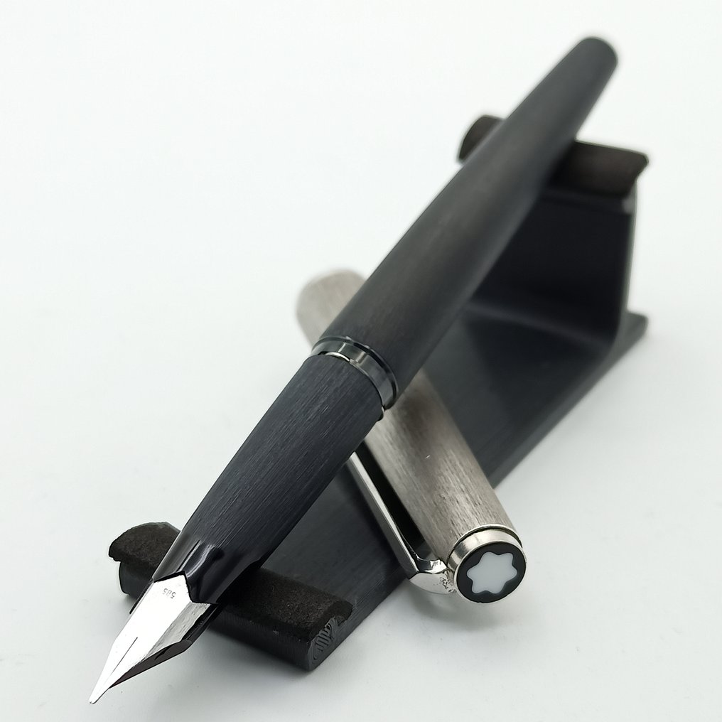 Montblanc 225 Fountain pen auction online Catawiki