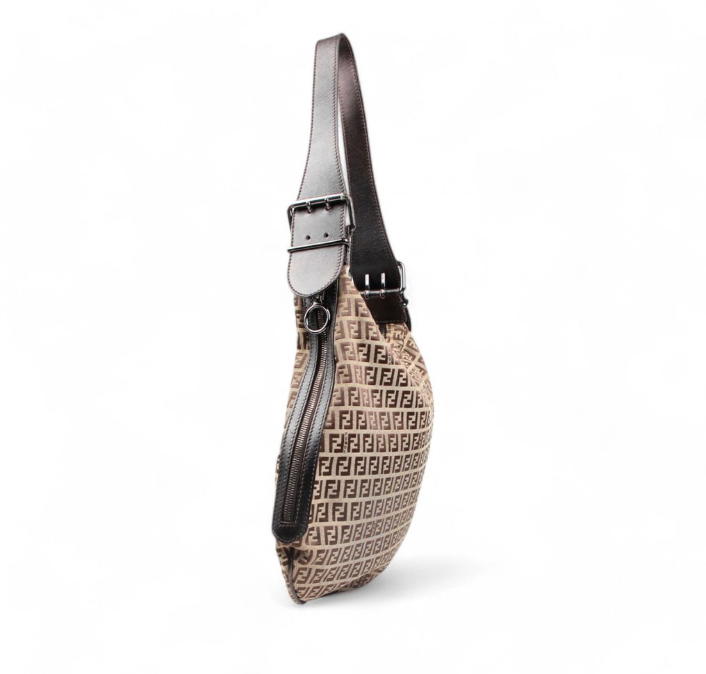 Fendi Oyster Maxi Schultertasche auktion Catawiki