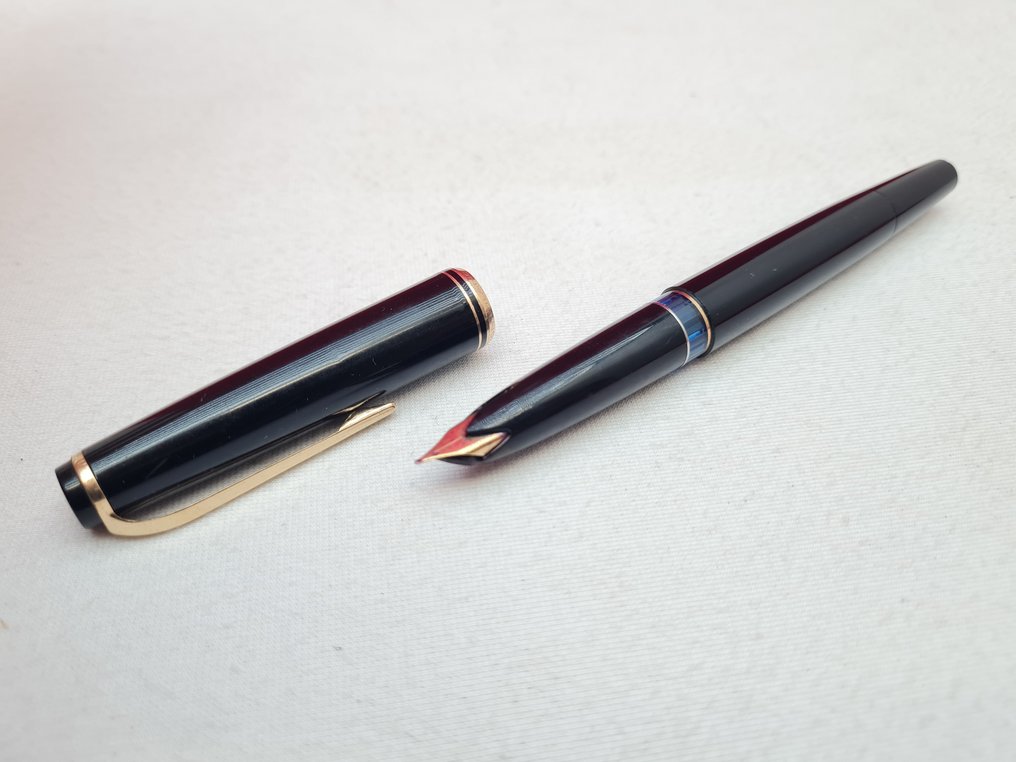 Montblanc N.24 pennino in oro 14 kt Fountain pen auction online Catawiki