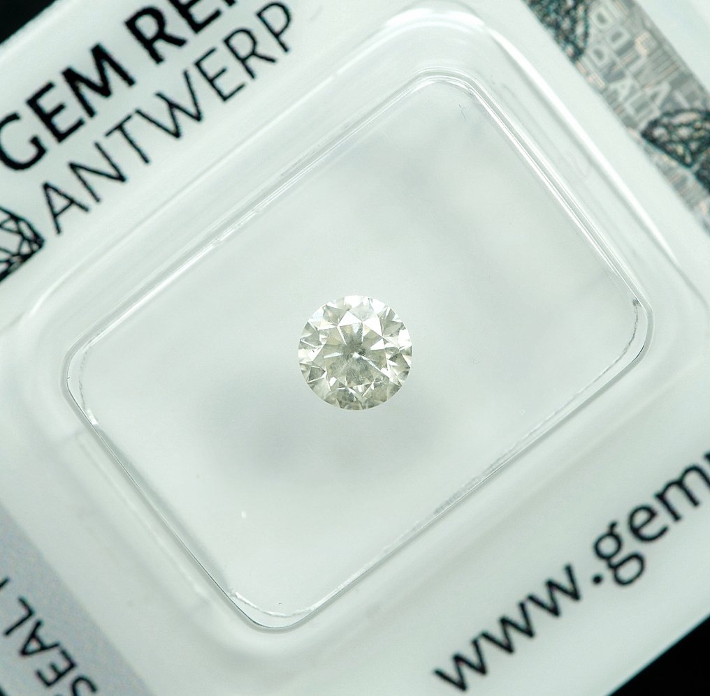 1 pcs Diamant (Natural) - 0.55 ct - L - I1 - Gem Report Antwerpen (GRA) #3.2