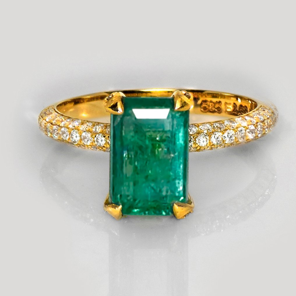 Senza Prezzo di Riserva Anello 14 carati Oro giallo 3.16ct. tw. Smeraldo Diamante IGI 2 53 ct Zambia Verde Catawiki