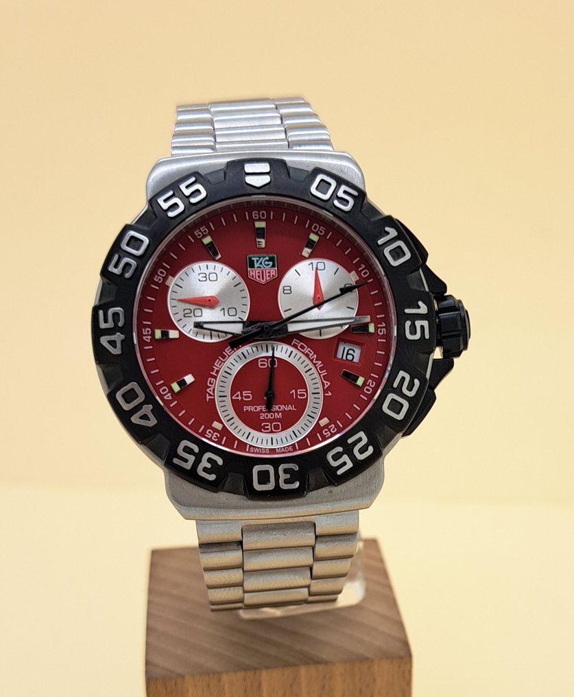 Tag heuer formula 1 2000 new arrivals