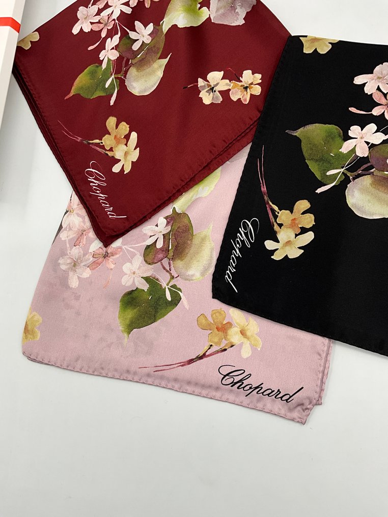 Chopard - LOT DE 3 Gavroches Soie / Cadeaux luxe - Scarf #3.2