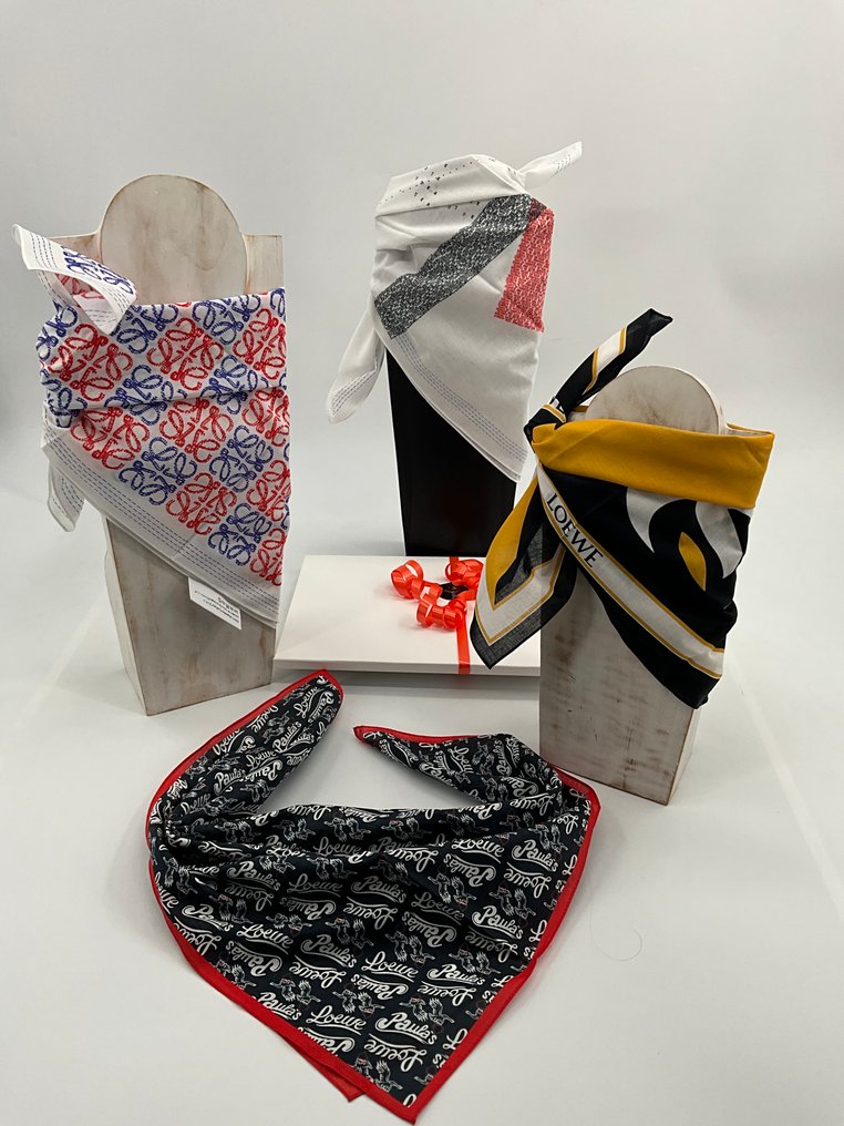 Loewe - Lot de 4 gavroches. coton / pochettes LIMITÉE - Skjerf #1.0