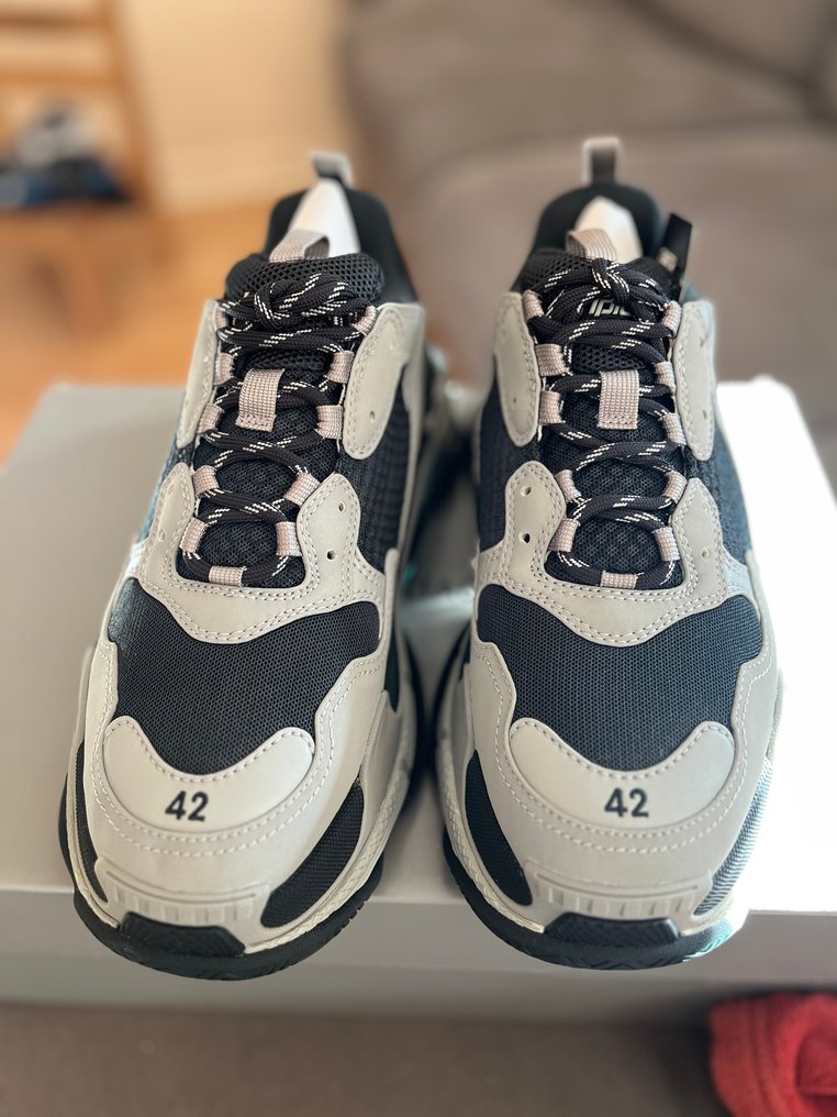 Balenciaga Triple S High top trainers Size EU 42 New with tags auction online Catawiki