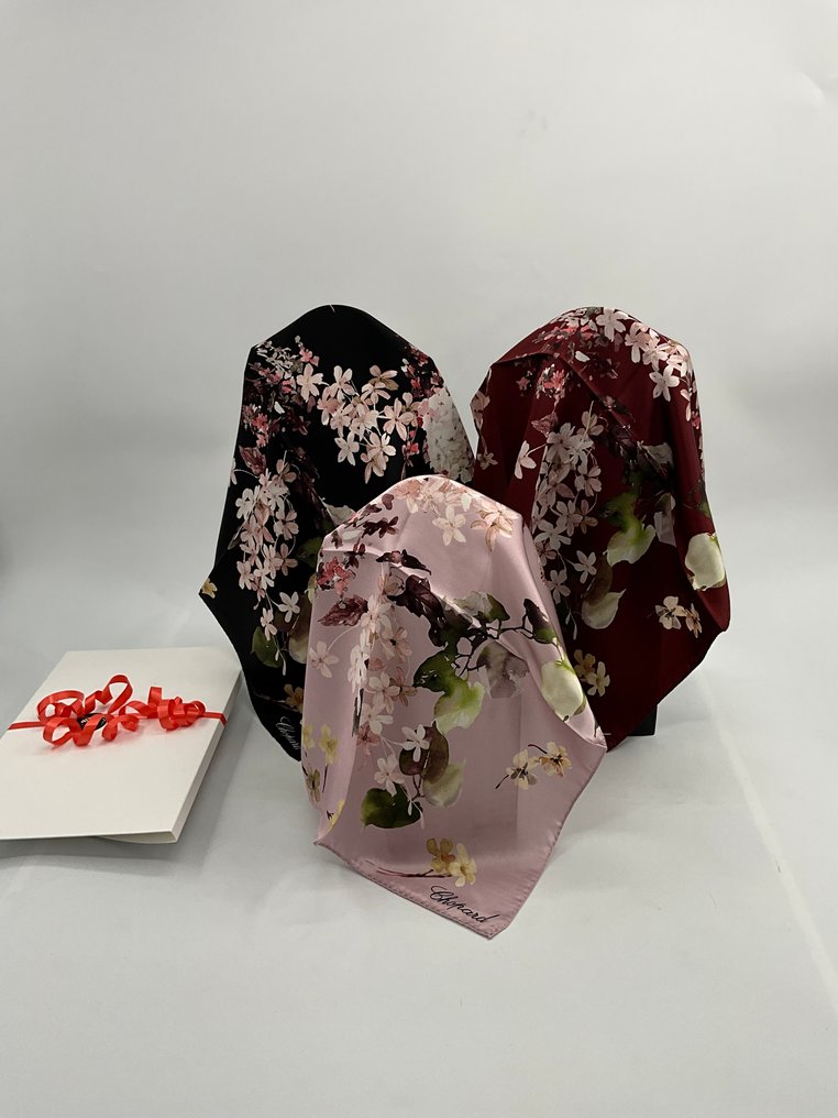 Chopard - LOT DE 3 Gavroches Soie / Cadeaux luxe - Scarf #4.3