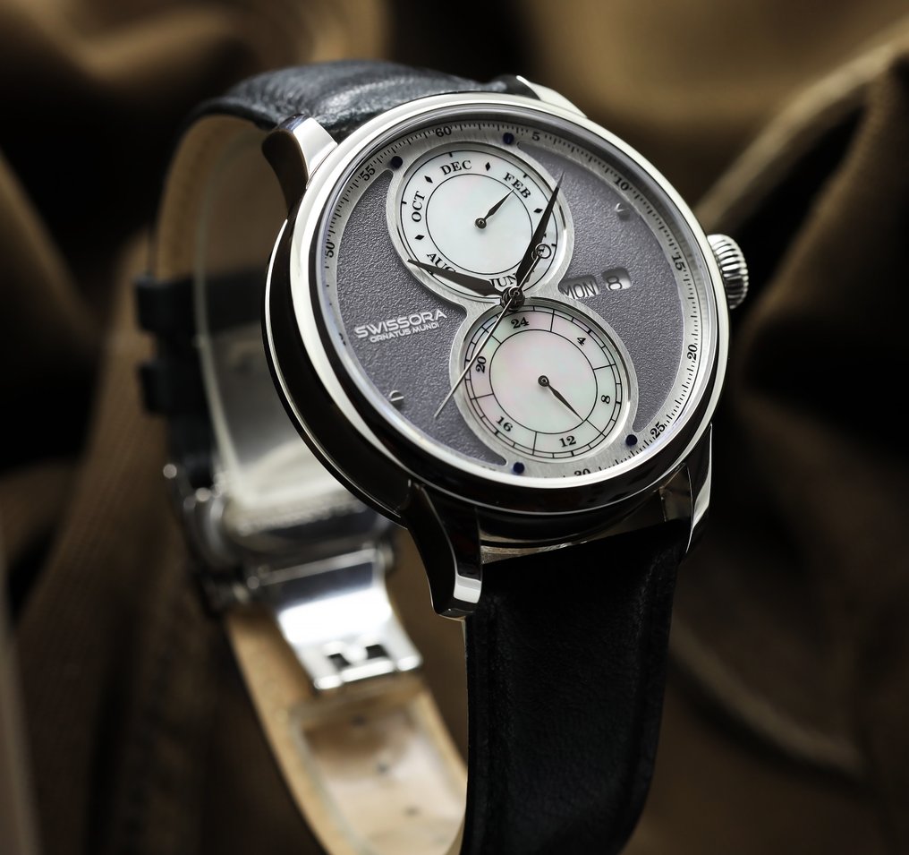 SWISSORA Engineering - Ornatus Mundi - Regulateur Calendrier & 24H - silver - Men - 2020+ #1.0