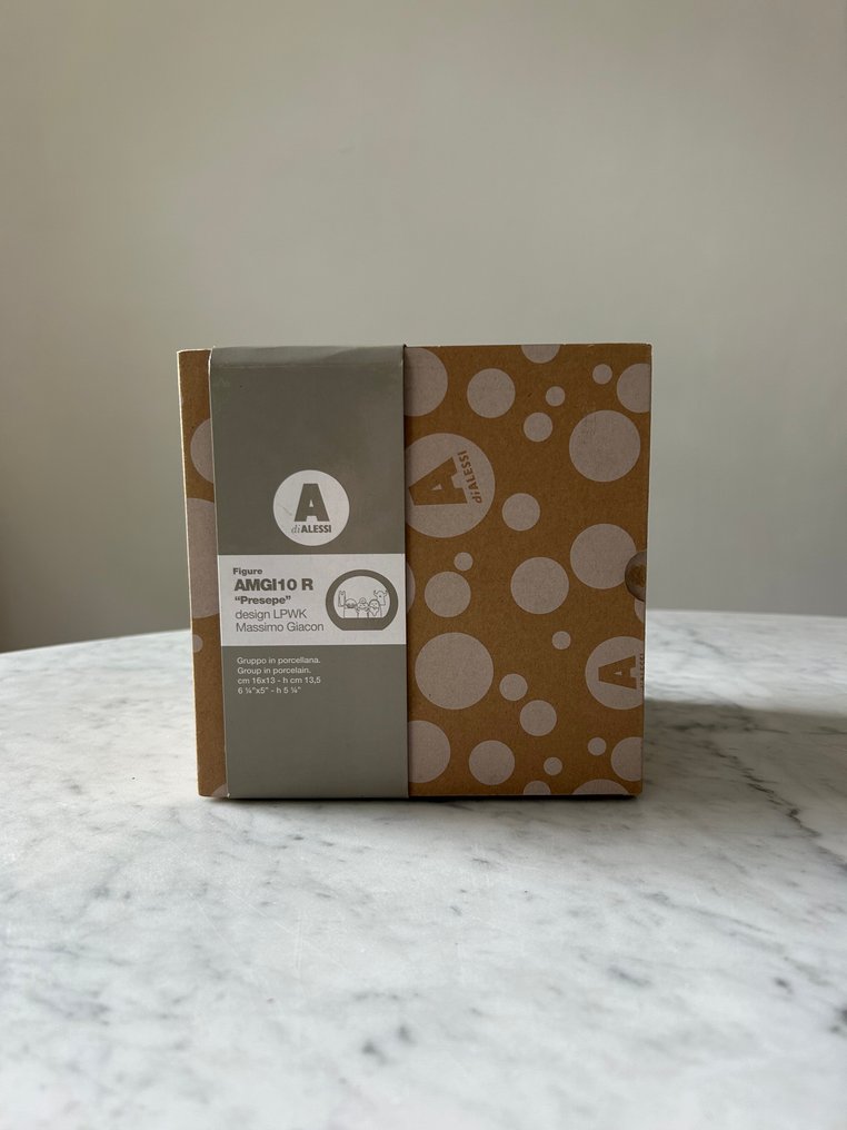 Massimo Giacon & LPWK Laura Polinoro - Nativity scene Alessi - Presepe - hand-decorated - red color - in original packaging - Porcelain #1.0