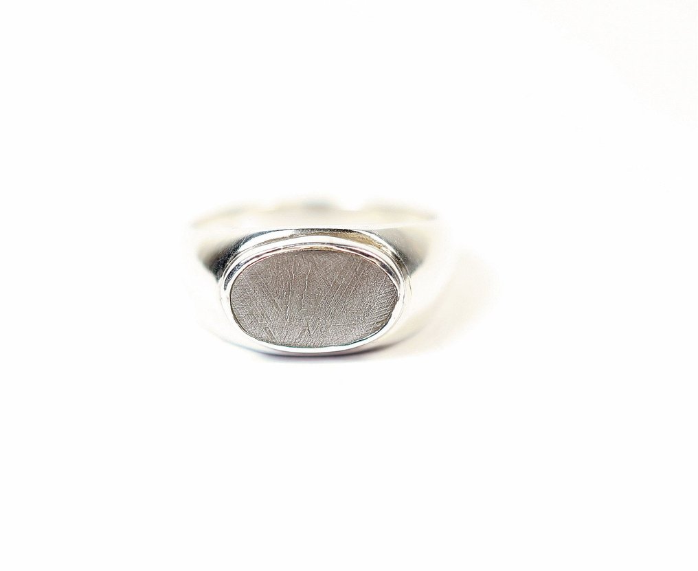Muonionalusta meteorite ring top