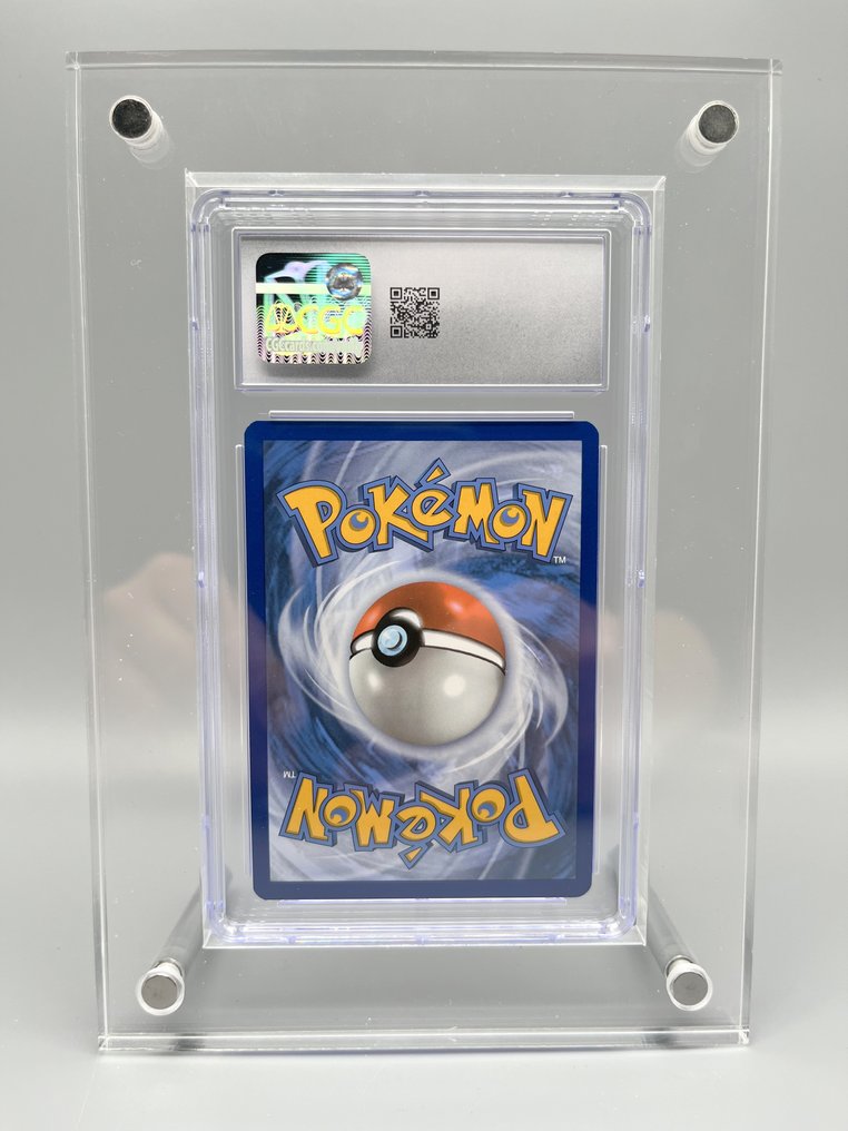Pokémon Graded card - Articuno - CGC 10 - Sword & Shield #3.2