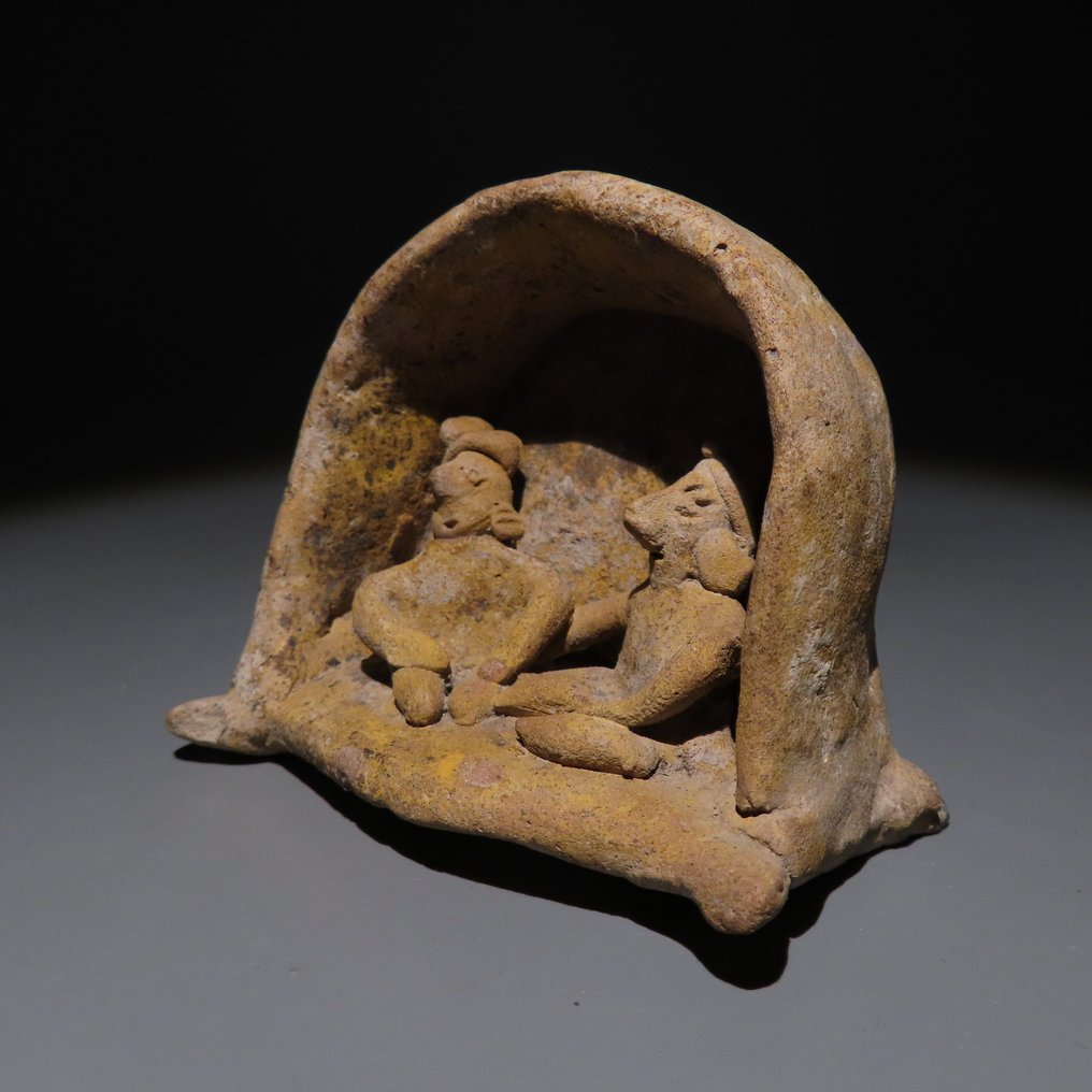 科利马,西墨西哥 Terracotta 两人房屋模型,约公元200年。高8.7厘米。西班牙进口许可证。 #2.1
