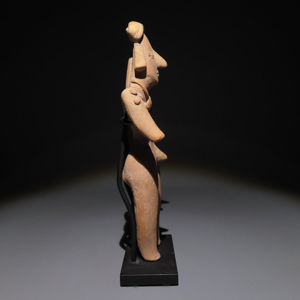 科利马,西墨西哥 Terracotta 图像。约公元200年。15.3厘米高。西班牙进口许可证。 #3.2