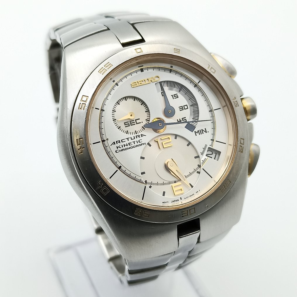Seiko arctura kinetic chronograph price best sale
