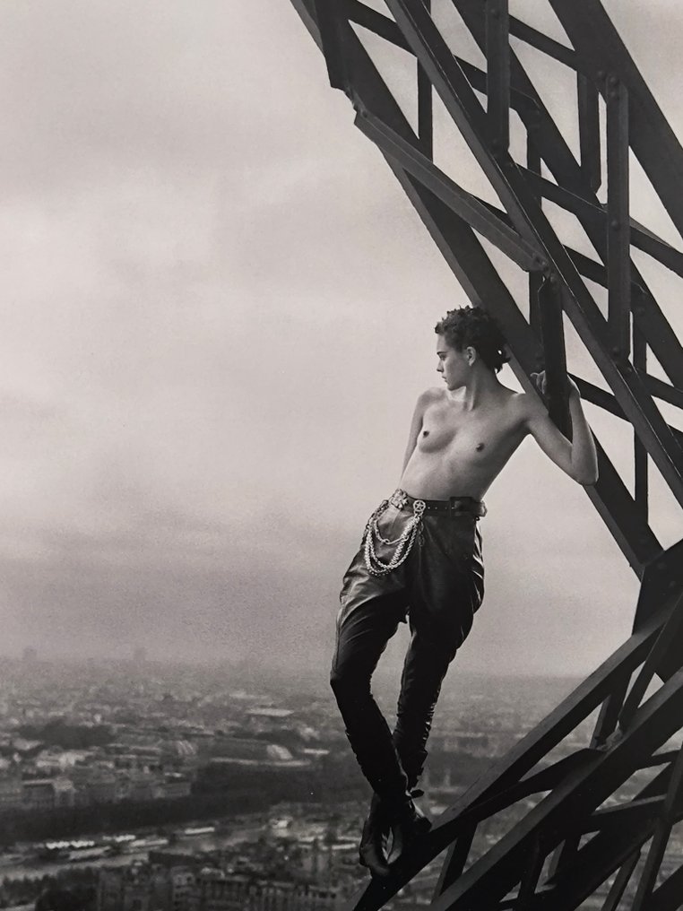 Peter Lindbergh - Mathilde, Torre Eiffel, Rolling Stone, 1989 #3.2