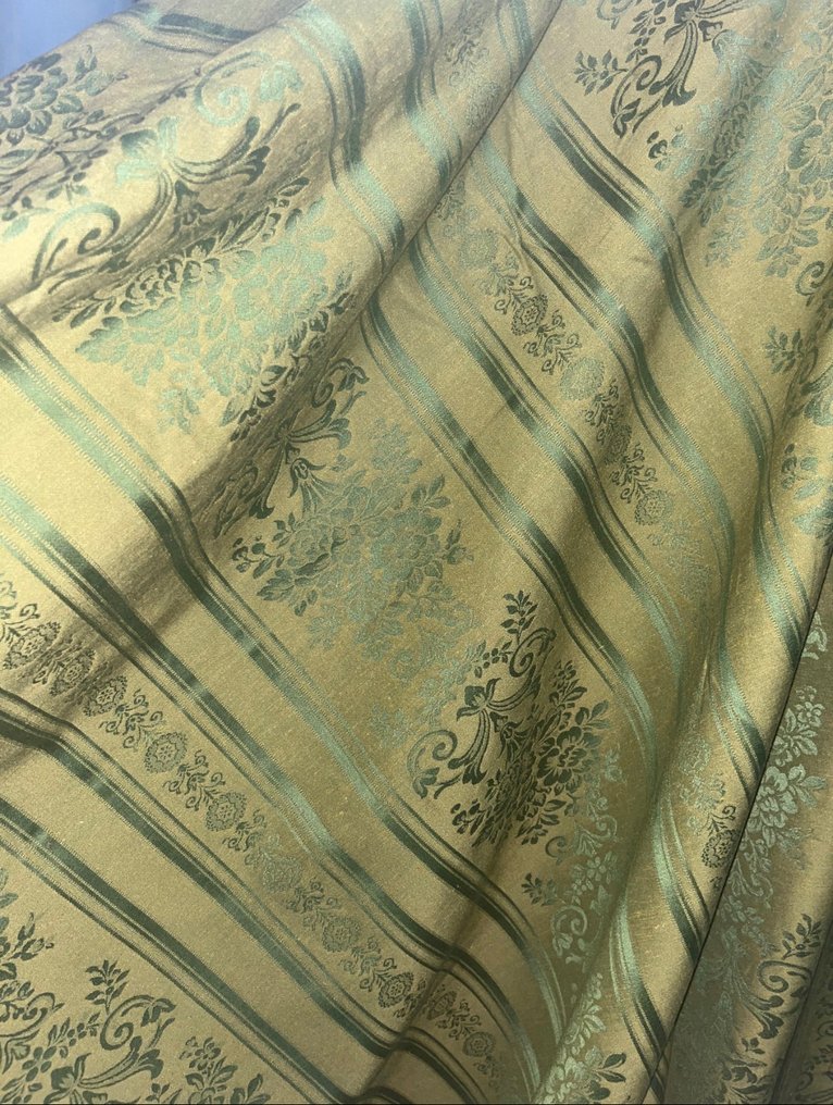 Underbart damasttyg Florentia i stil med Ludvig XIV - Textil  - 600 cm - 140 cm #1.0