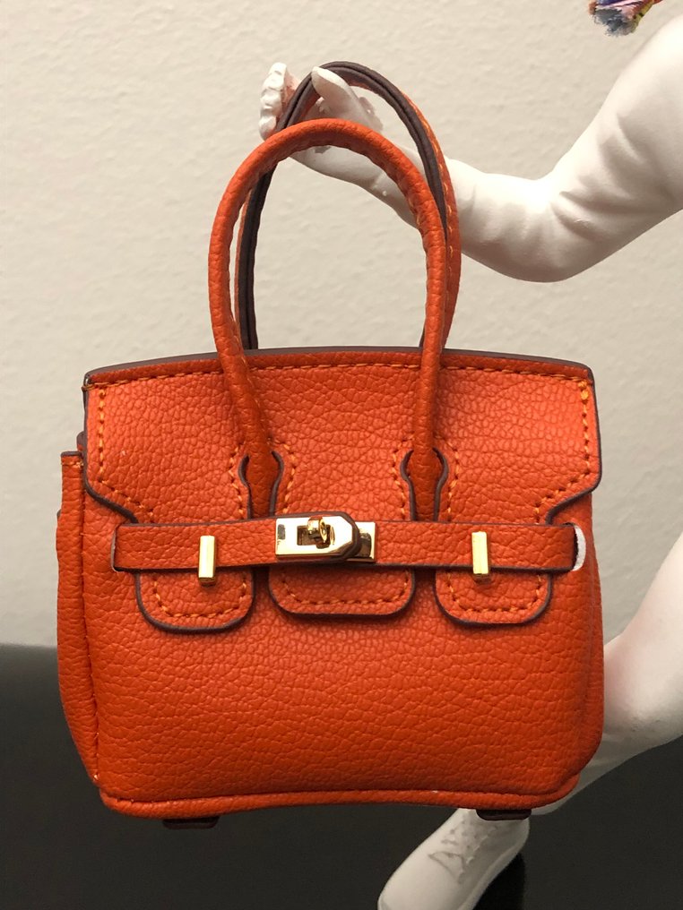 GF Exclusives - Banksy x Hermès Artwork By: GF Exclusives #4.3