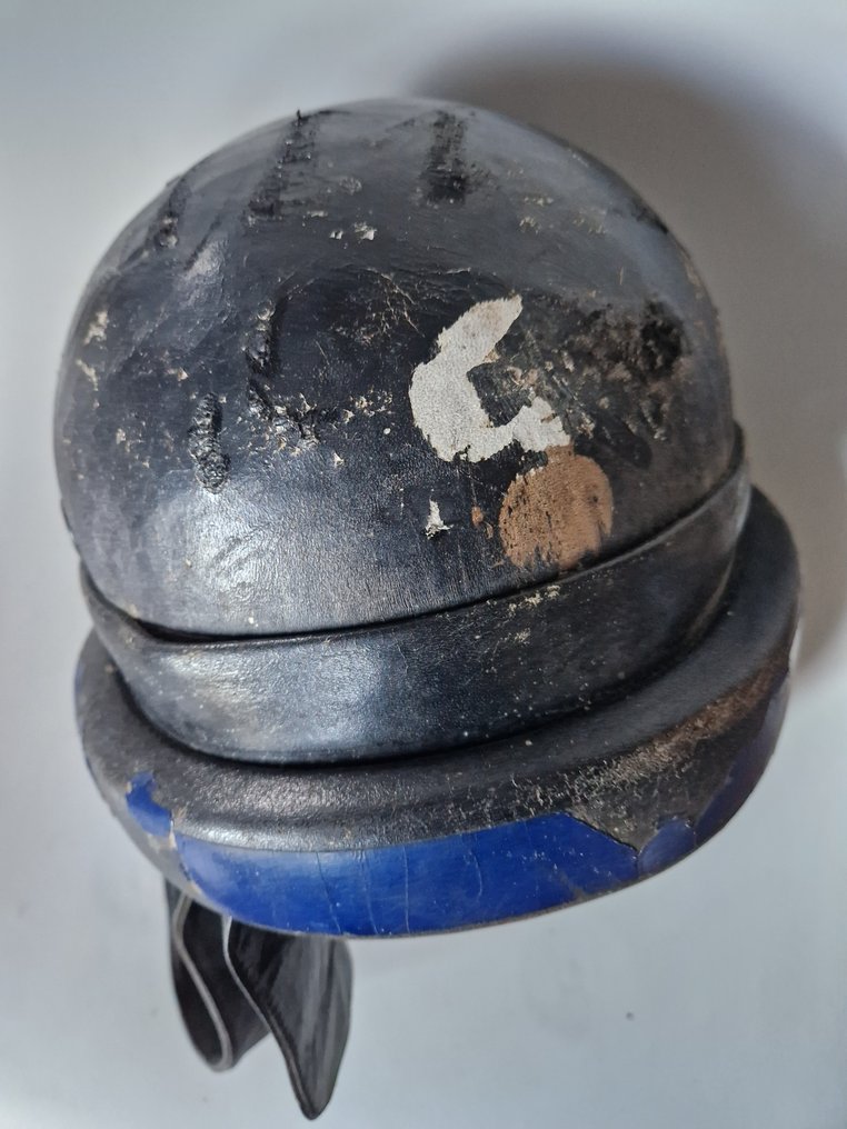 意大利 - 装甲军团 - 军用头盔 - 非洲皇家宪兵队的坦克头盔 #2.1