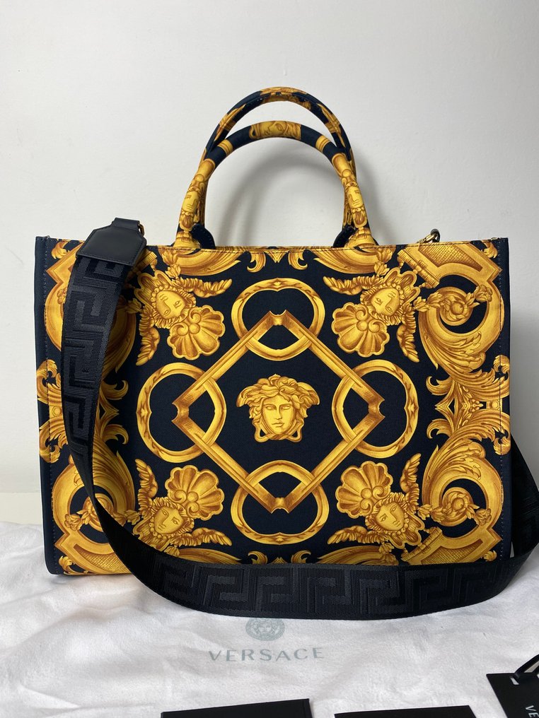 Used versace bag outlet