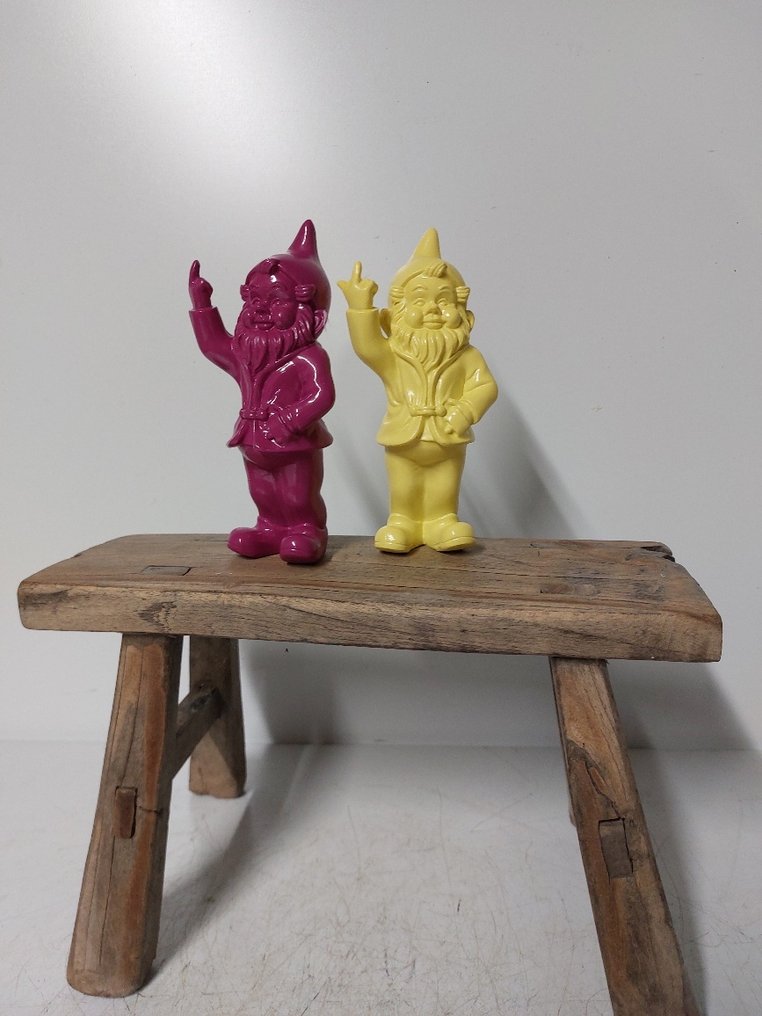 Posąg, set of naugthy gnomes color yellow fuchsia - 16 cm - polyresin #3.2