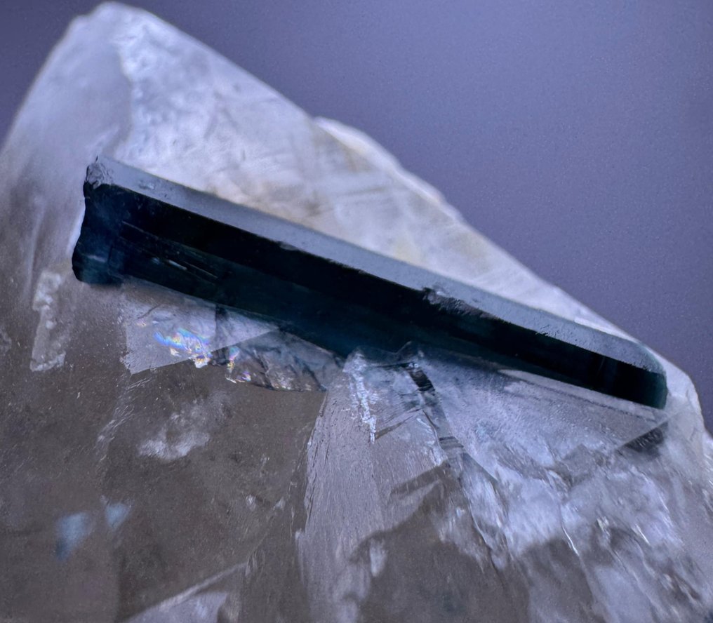 Amazing dark blue Indicolite Tourmaline Crystal - Height: 64 mm - Width: 54 mm- 208 g - (1) #4.3
