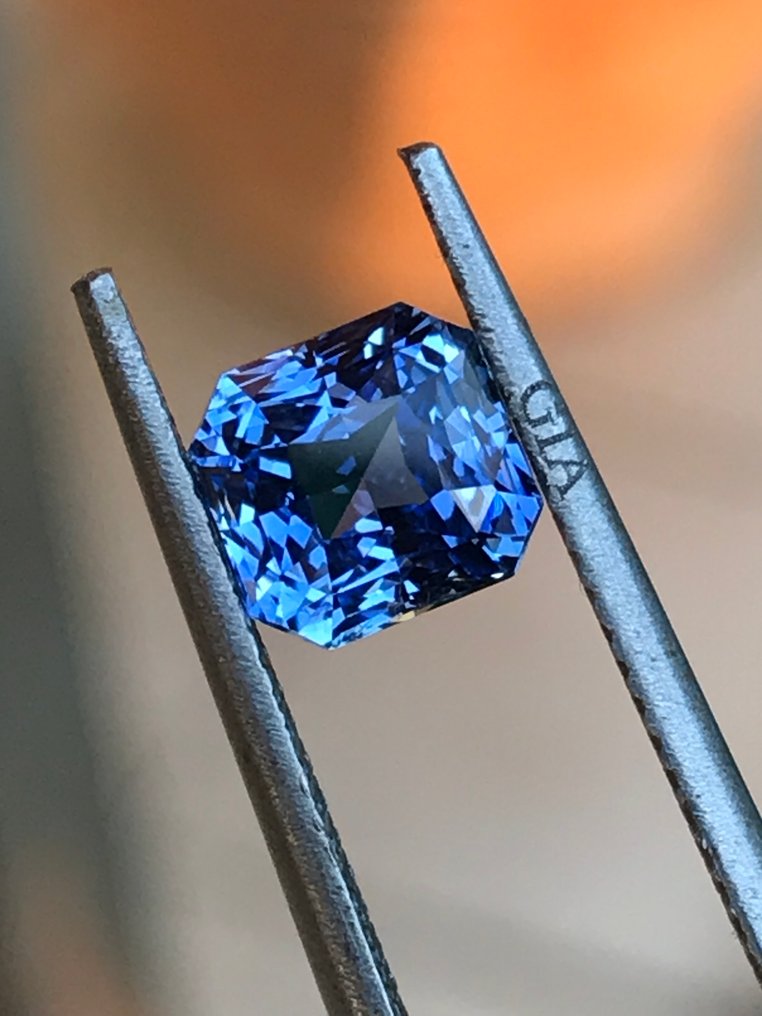 1 pcs  蓝色 蓝宝石  - 2.08 ct - 美国宝石研究院（GIA） #1.0