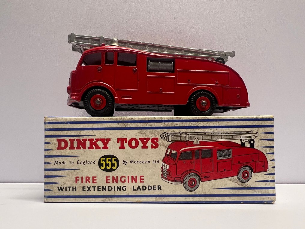 Dinky Toys Model truck 555 Fire Engine With Extending Ladder Boxed auction online Catawiki