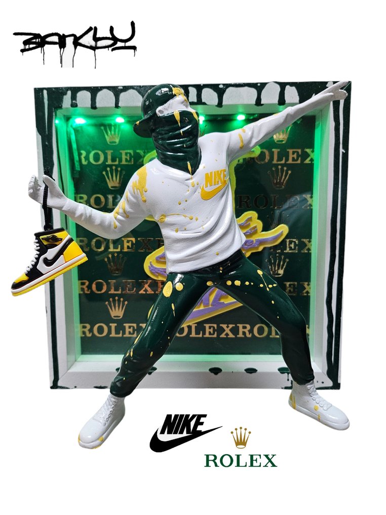 Munlu.art Muntoni Luana Flower thrower Bansky Nike x Rolex auction online Catawiki