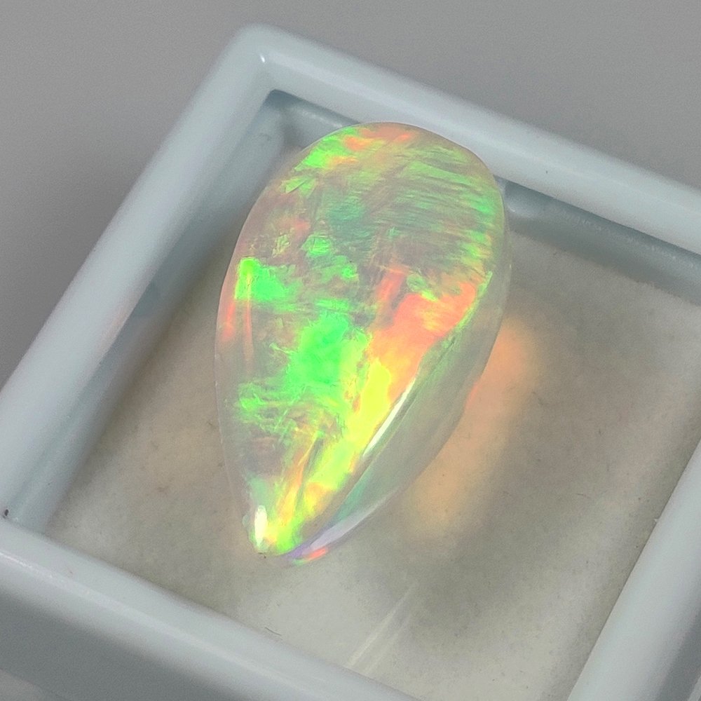 Opal - 8.65 ct - International Gemological Institute (IGI) - Multi-Color Rich Fire #86 #2.1