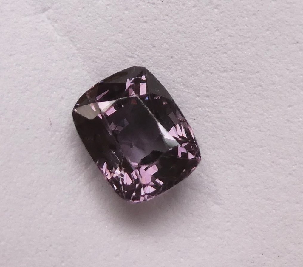 Spinel - 2.23 ct - Instituto Gemólogico Español (IGE) #2.1