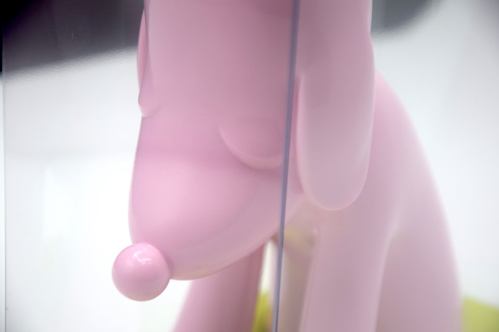 Yoshitomo Nara (1959) - Aomori Dog Piggy Bank Pink #4.3