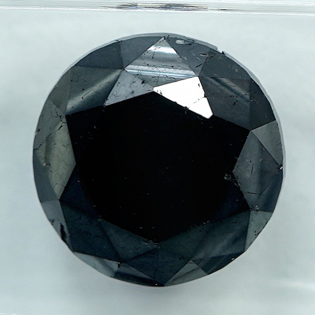 1 pcs Diamond  (Colour-treated)  - 5.69 ct - Not specified in lab report - International Gemological Institute (IGI) #1.0