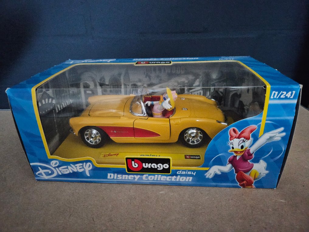 Bburago chevrolet corvette 1957 model car deals