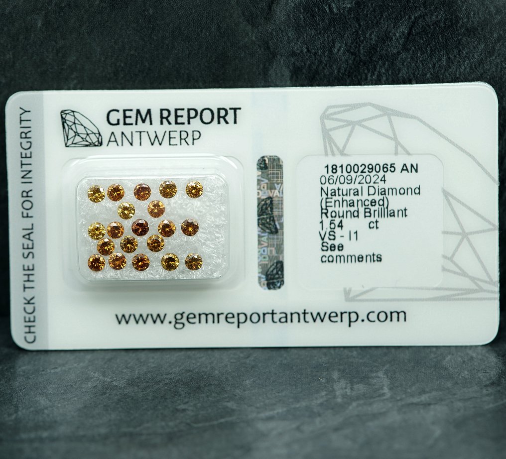 21 pcs Diamond  (Colour-treated)  - 1.54 ct - VS1, I1 - Gem Report Antwerp (GRA) #1.0