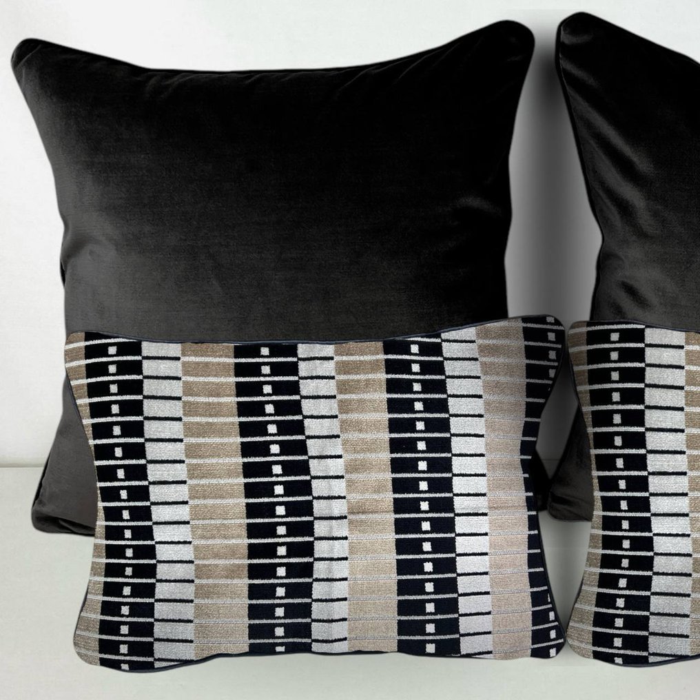 Kirkby Nuevo conjunto de dos - Cojín #3.2