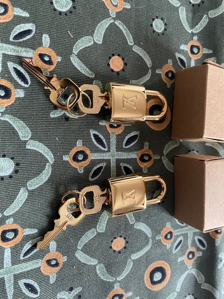 Louis vuitton cadenas shop
