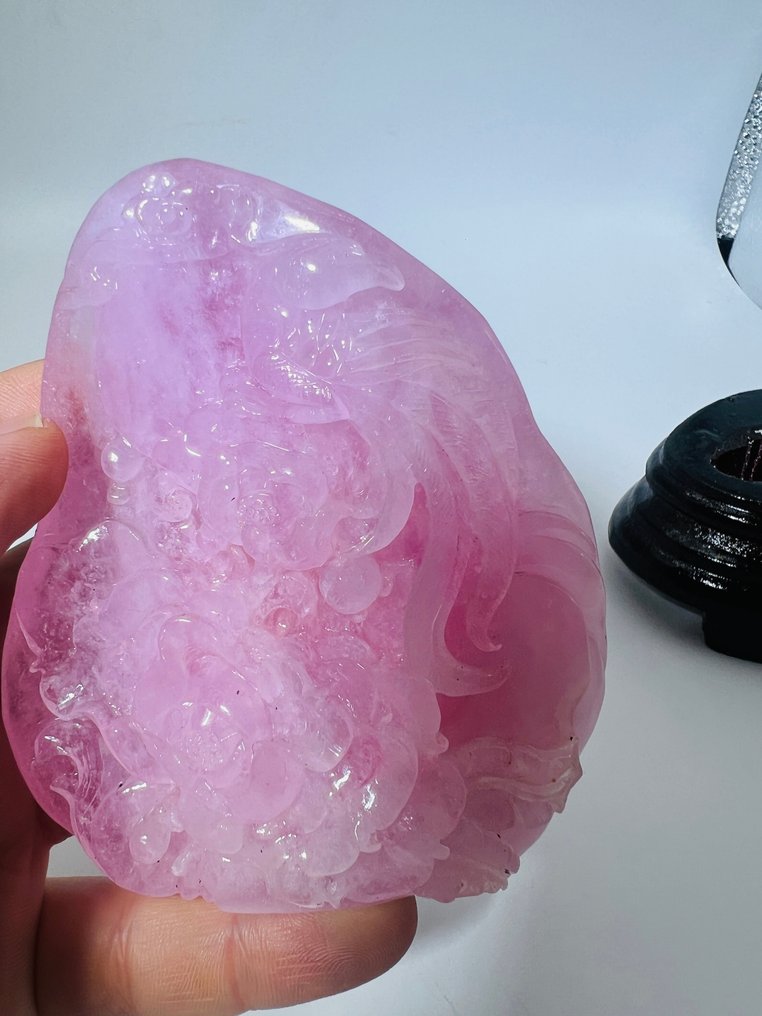 Exceptional Pink Morganite Carving – Majestic Peacock with Peonies - Height: 135 mm - Width: 120 mm- 500 g - (1) #1.0