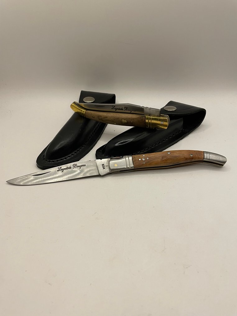 Laguiole - Bougna - 餐刀 (2) - Laguiole 口袋刀或折叠刀 - 橄榄木 - 核桃木 - 不锈钢 #1.0