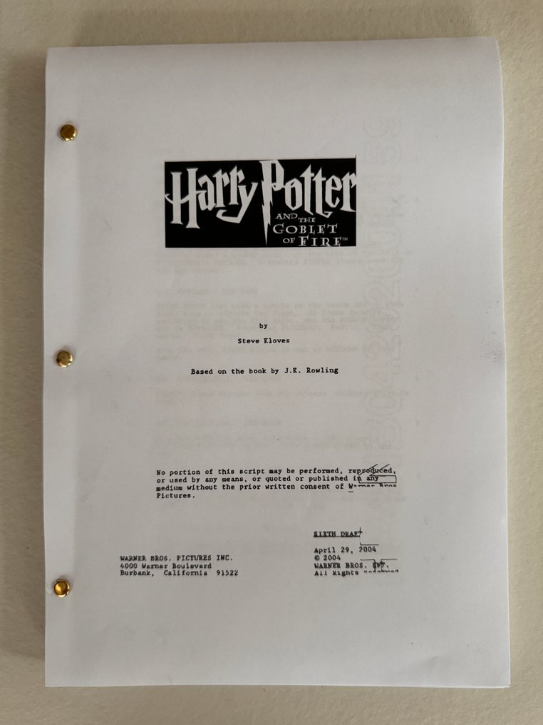 Harry Potter and the Goblet of Fire (2005) - Daniel Radcliffe, Emma Watson, Rupert Grint, Michael Gambon, Ralph Fiennes - Warner Bros., Wizzarding World #1.0