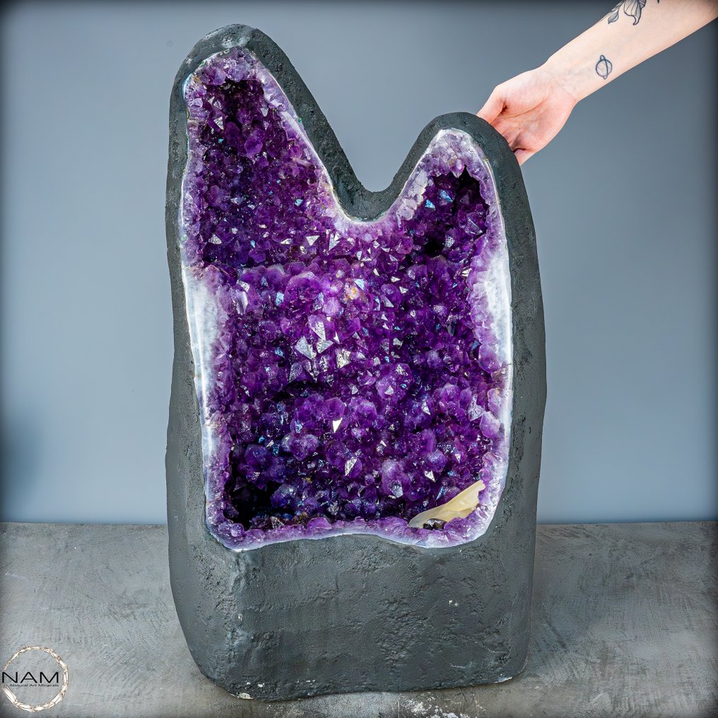 Natural very large 84kg amethyst double cathedral geode. From Uruguay - a masterpiece of nature- 84117.39 g #1.0