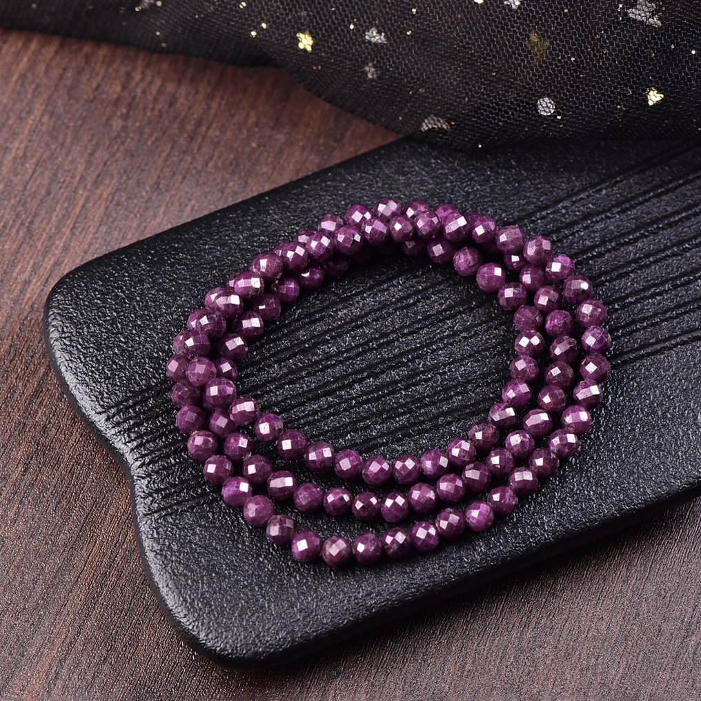 Ei varaushintaa - ALGT-sertifioitu - Luonnollinen ja eksklusiivinen Ruby Strand - Purple Rubiinin hienostunut kauneus- 25.38 g #1.0