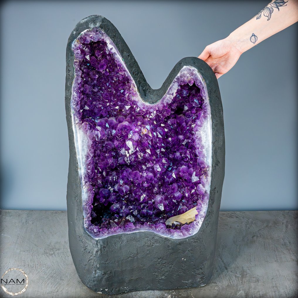Natural very large 84kg amethyst double cathedral geode. From Uruguay - a masterpiece of nature- 84117.39 g #3.2
