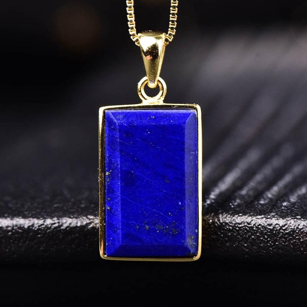 Ei varaushintaa - Ainutlaatuinen Lapis Lazuli -riipus ketjulla - 18k kullattu asetus- 3.06 g #1.0