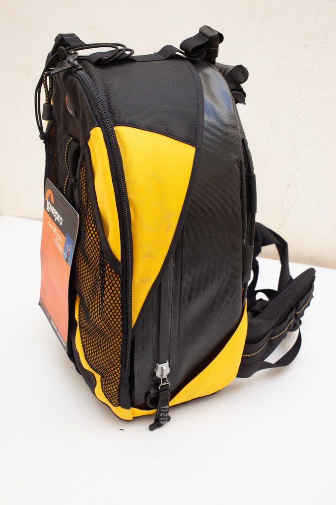 Lowepro DryZone 200 Camerabag #3.2